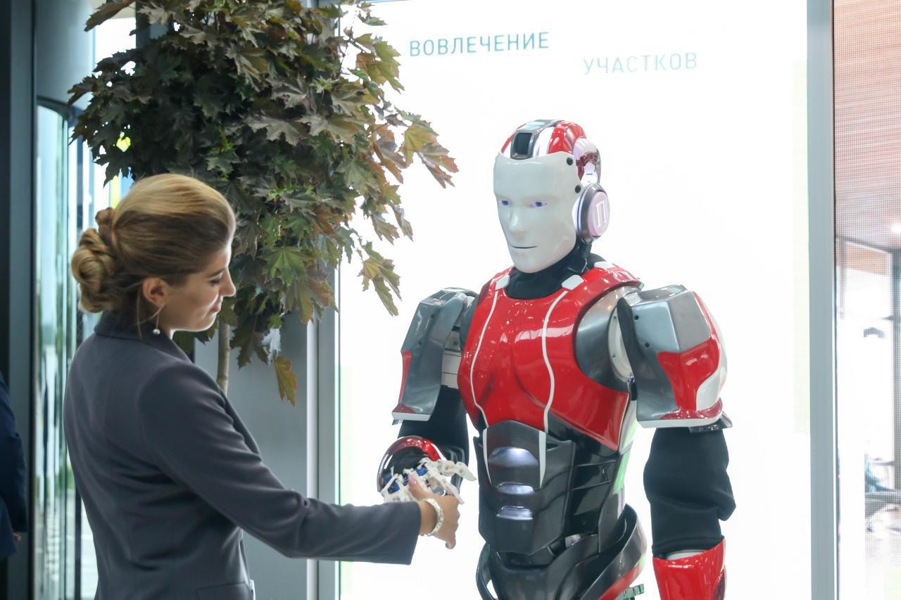Эксперт рассказала, в каких сферах в России больше всего нужны роботы